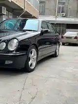 Mercedes-Benz E class, 2001-4