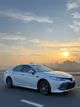 Toyota Camry, 2017-2