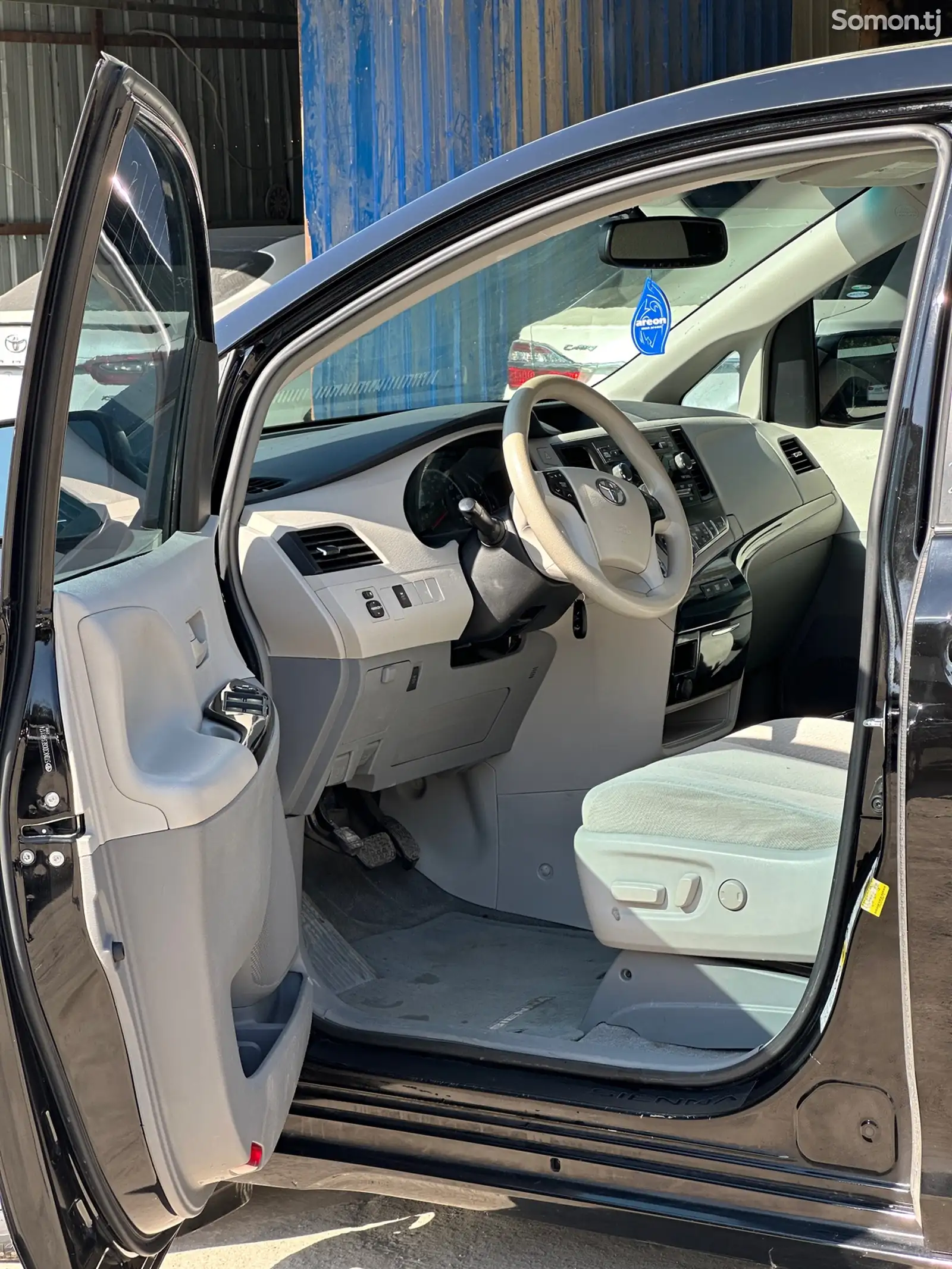 Toyota Sienna, 2014-9