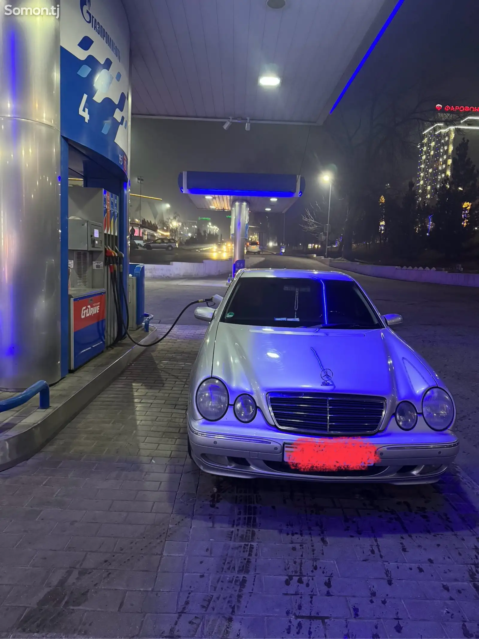 Mercedes-Benz E class, 2000-1