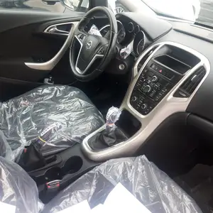 Opel Astra J, 2012