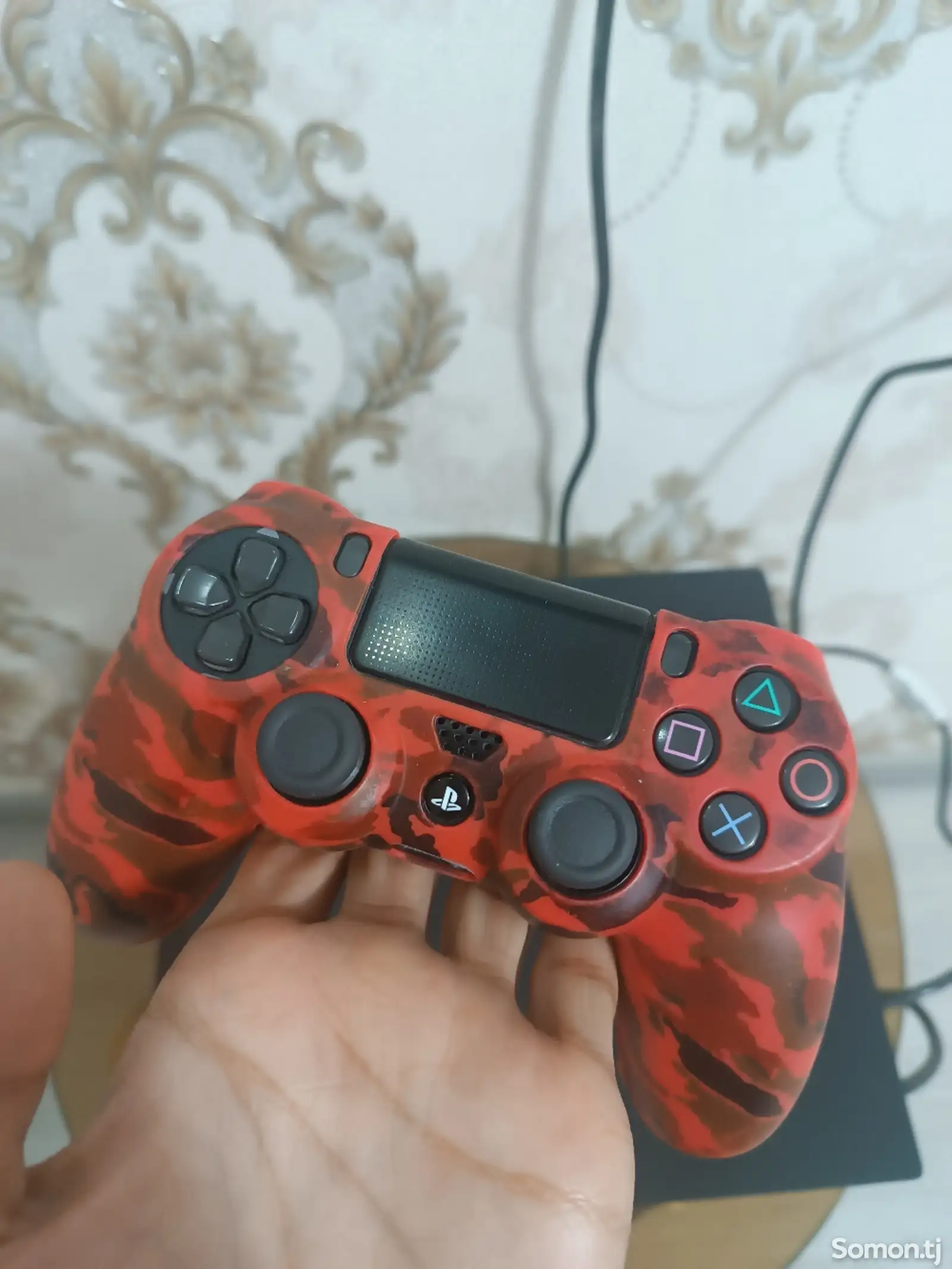 Игровая приставка Sony PlayStation 4pro-2