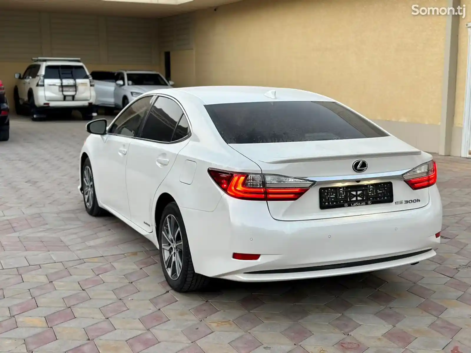 Lexus ES series, 2016-6