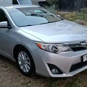 Toyota Camry, 2014