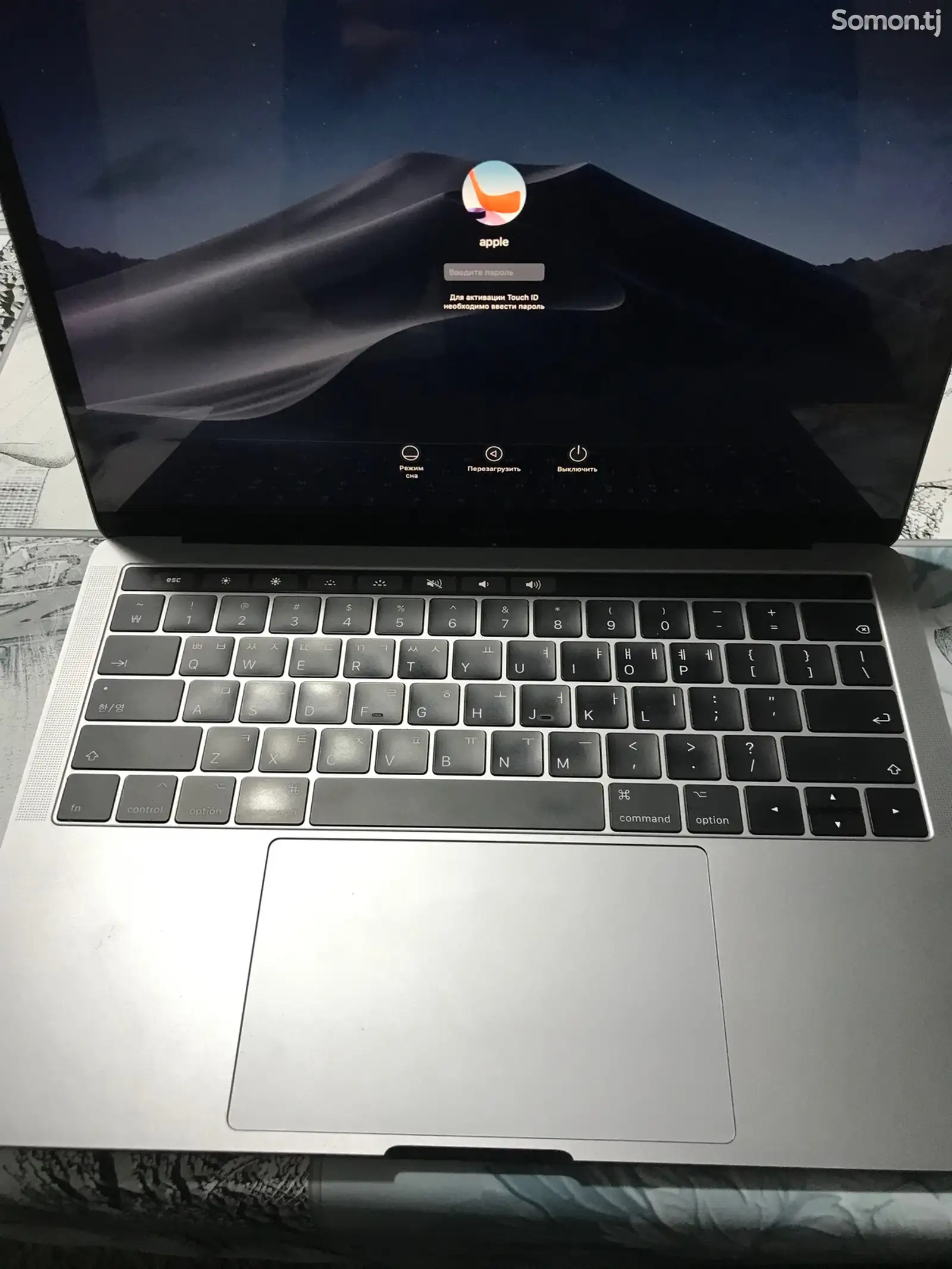 Ноутбук MacBook Pro-4