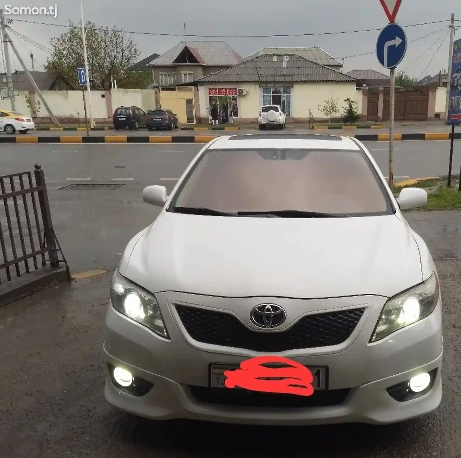 Лобовое стекло йодовое на Toyota Camry 2