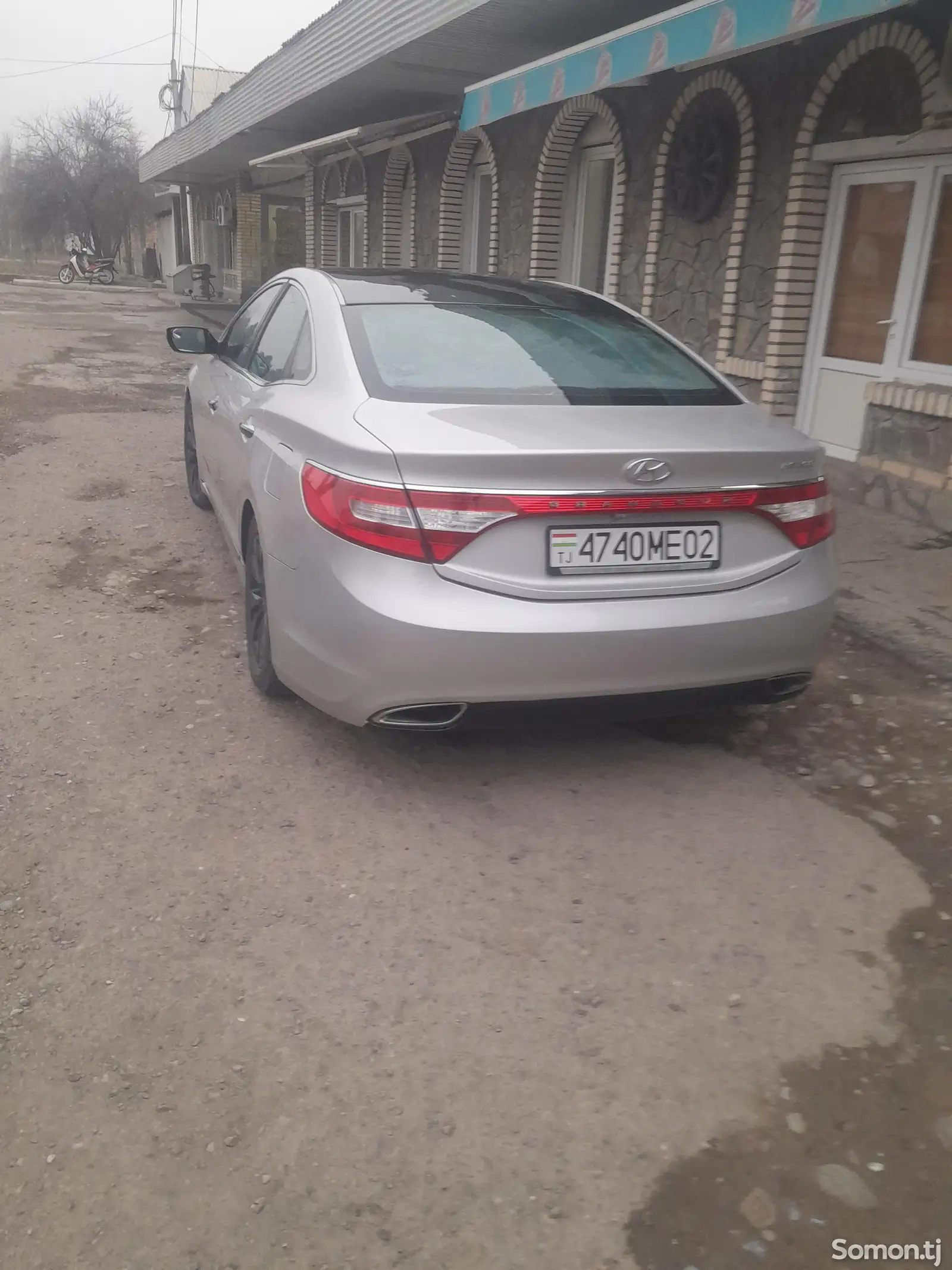 Hyundai Grandeur, 2011-1