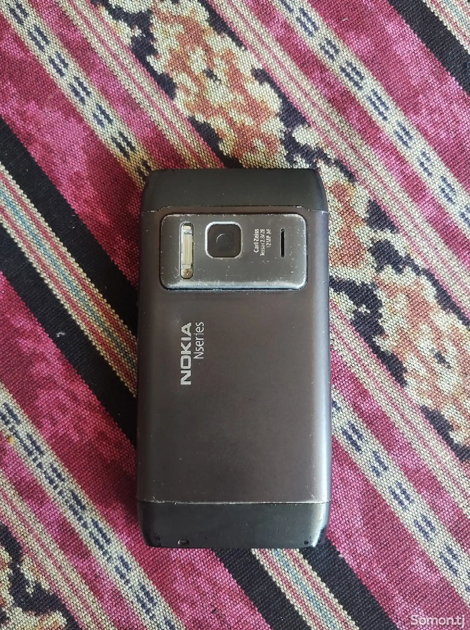 Nokia N8-2