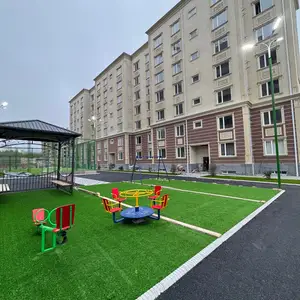 3-комн. квартира, 1 этаж, 90 м², 8 мкр, Президентская Школа