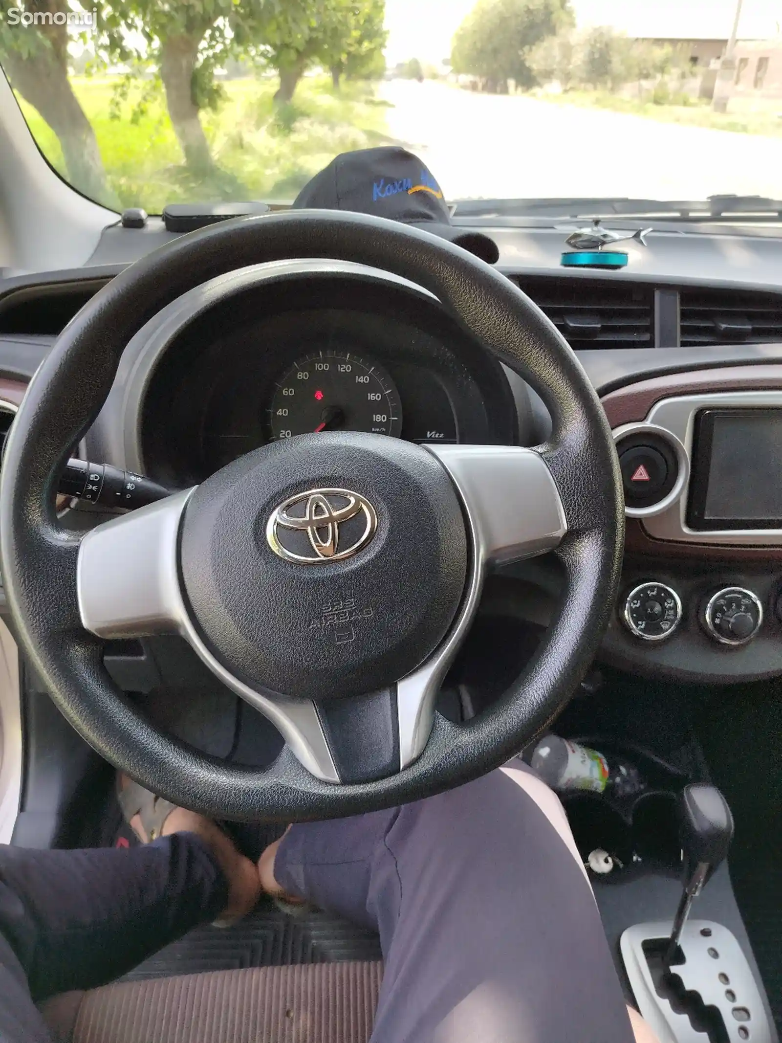 Toyota Vitz, 2011-4