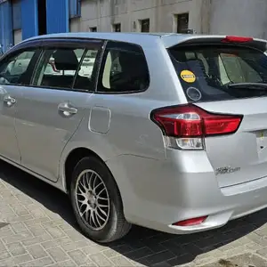 Toyota Fielder, 2015