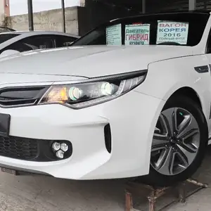 Kia K5, 2016