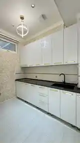 3-комн. квартира, 10 этаж, 70 м², Поликленика 14 Зарафшон Сити-10