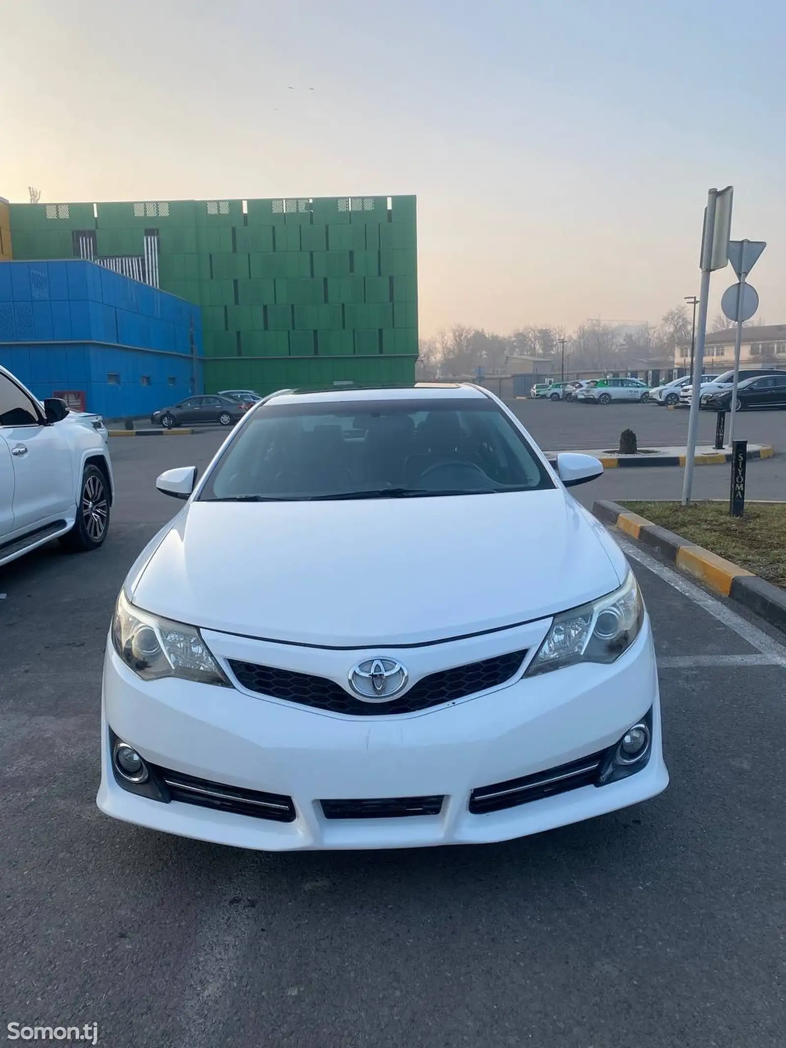 Toyota Camry, 2014-1