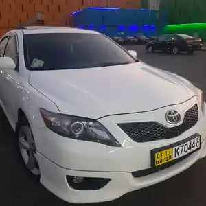 Toyota Camry, 2011