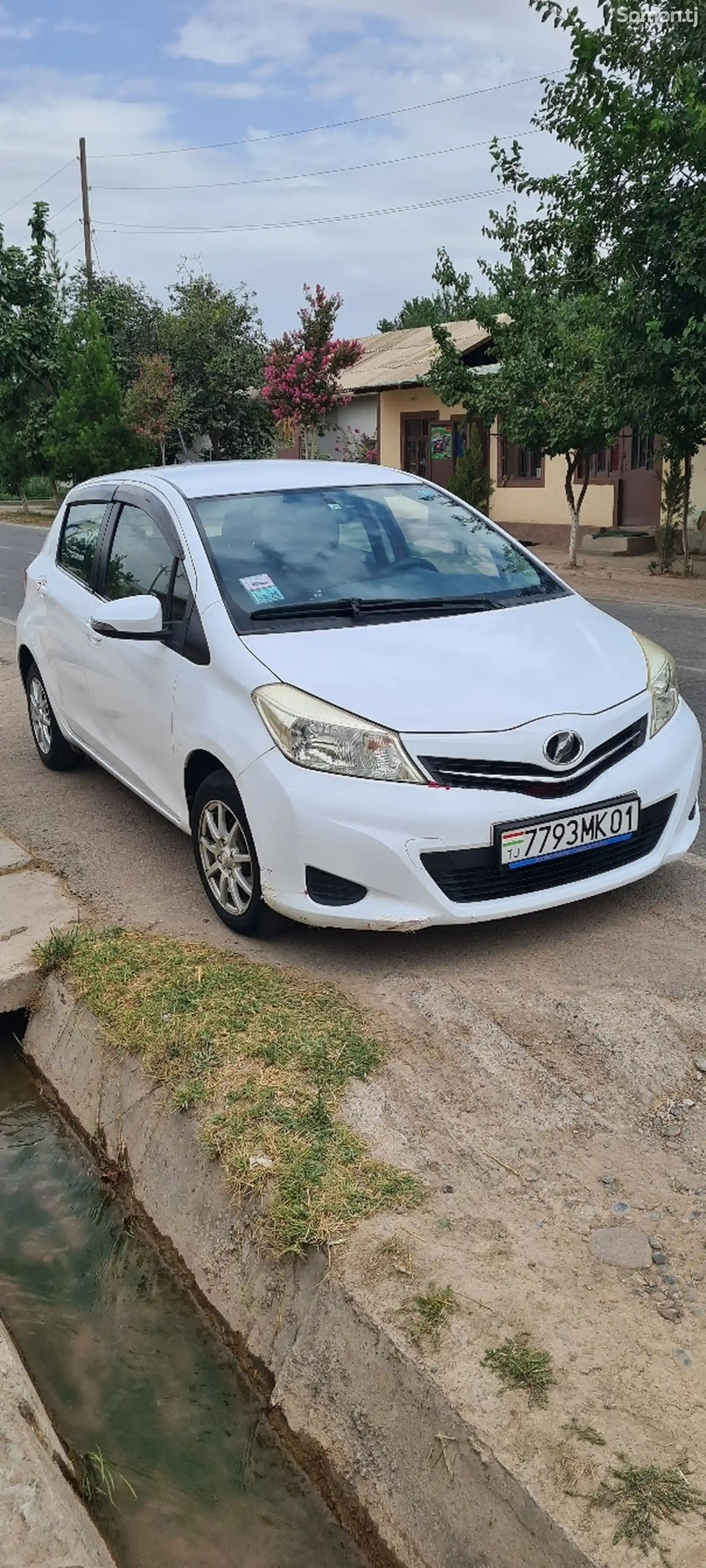 Toyota Vitz, 2011-6