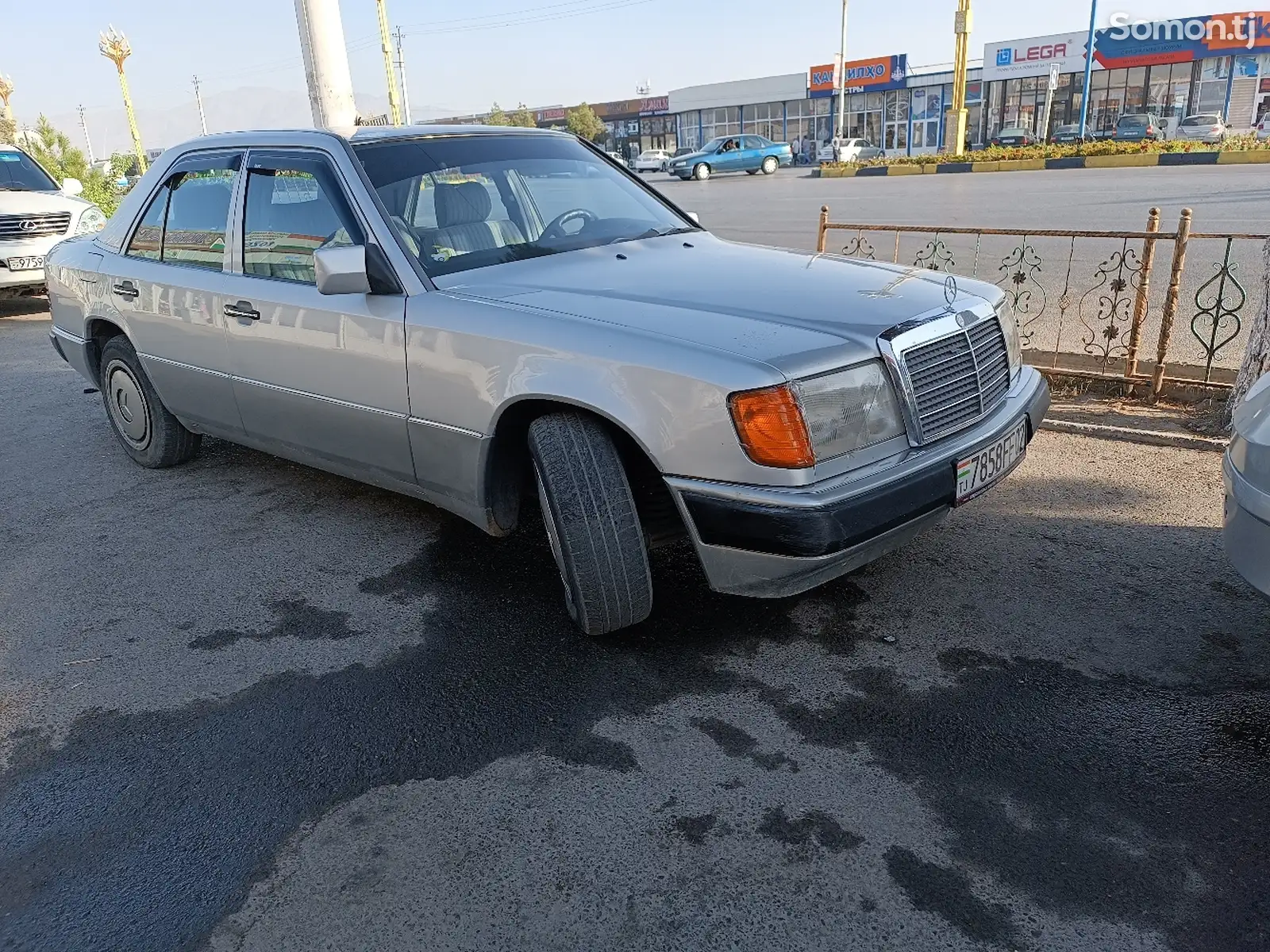 Mercedes-Benz W124, 1992-1