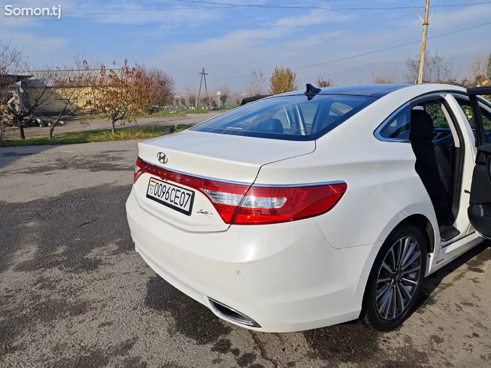 Hyundai Grandeur, 2011-1