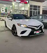 Toyota Camry, 2018-3