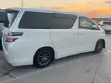 Toyota Vellfire, 2014-8