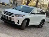 Toyota Highlander, 2017-6