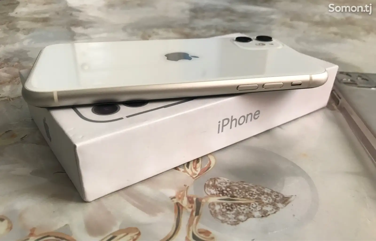 Apple iPhone 11, 64 gb, White-2