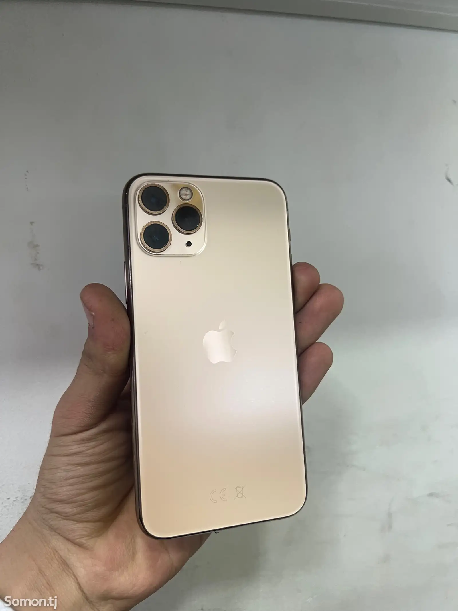 Apple iPhone 11 Pro, 64 gb, Gold-1