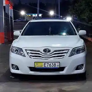 Toyota Camry, 2011