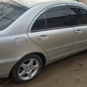 Mercedes-Benz C class, 2001