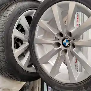 Шины и диски R18 BMW