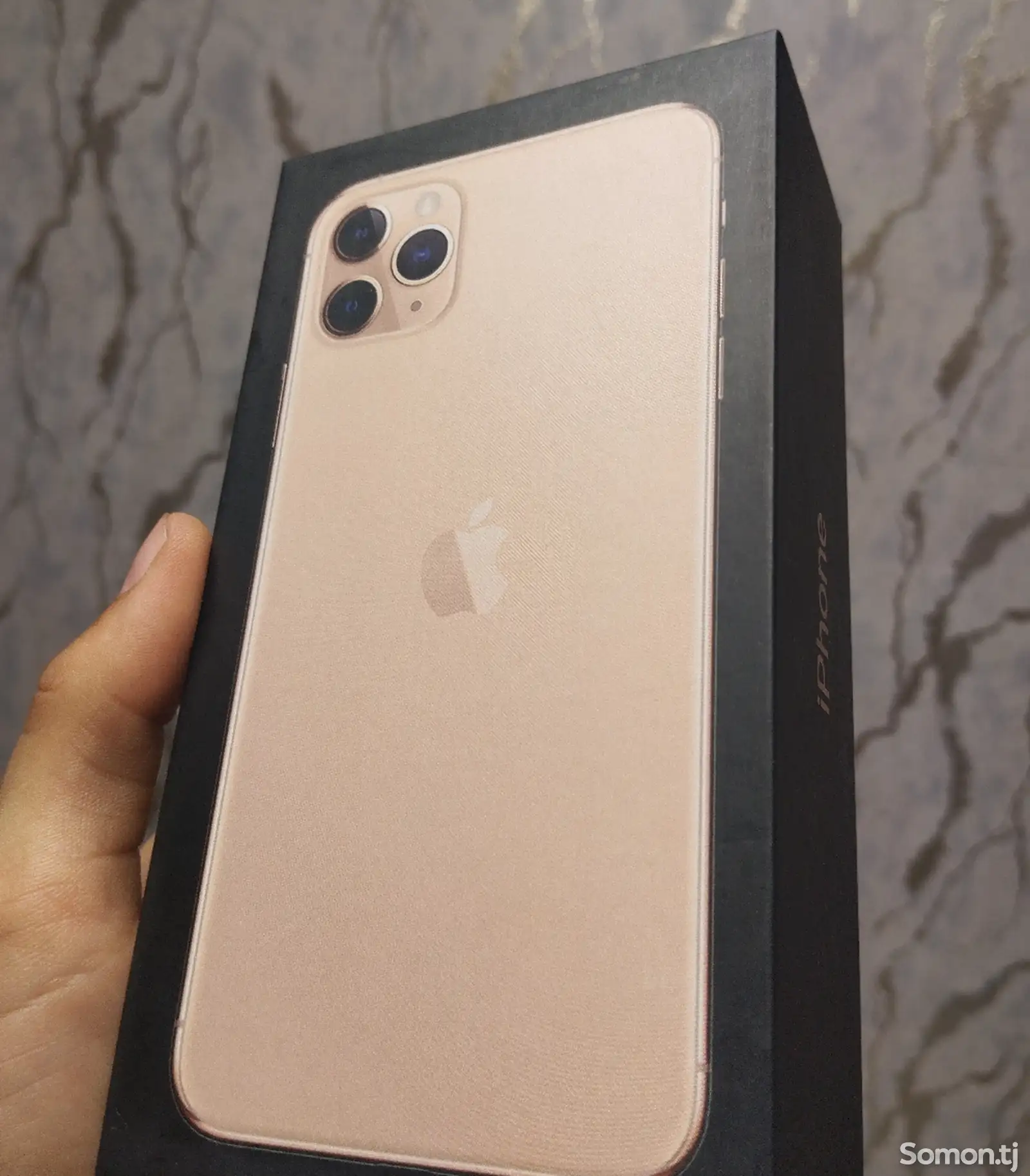 Apple iPhone 11 Pro Max 256 gb Gold-3