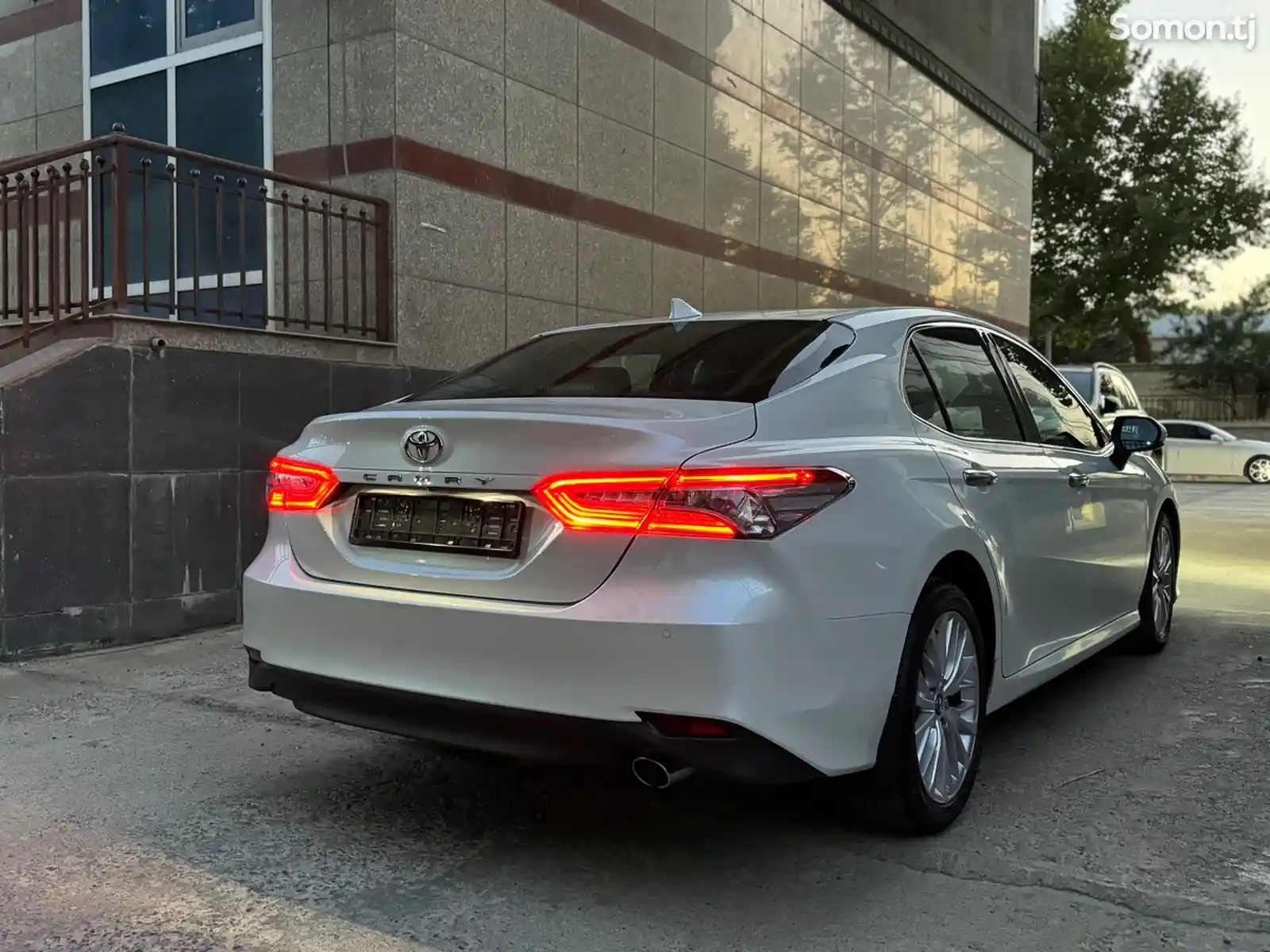 Toyota Camry, 2018-5