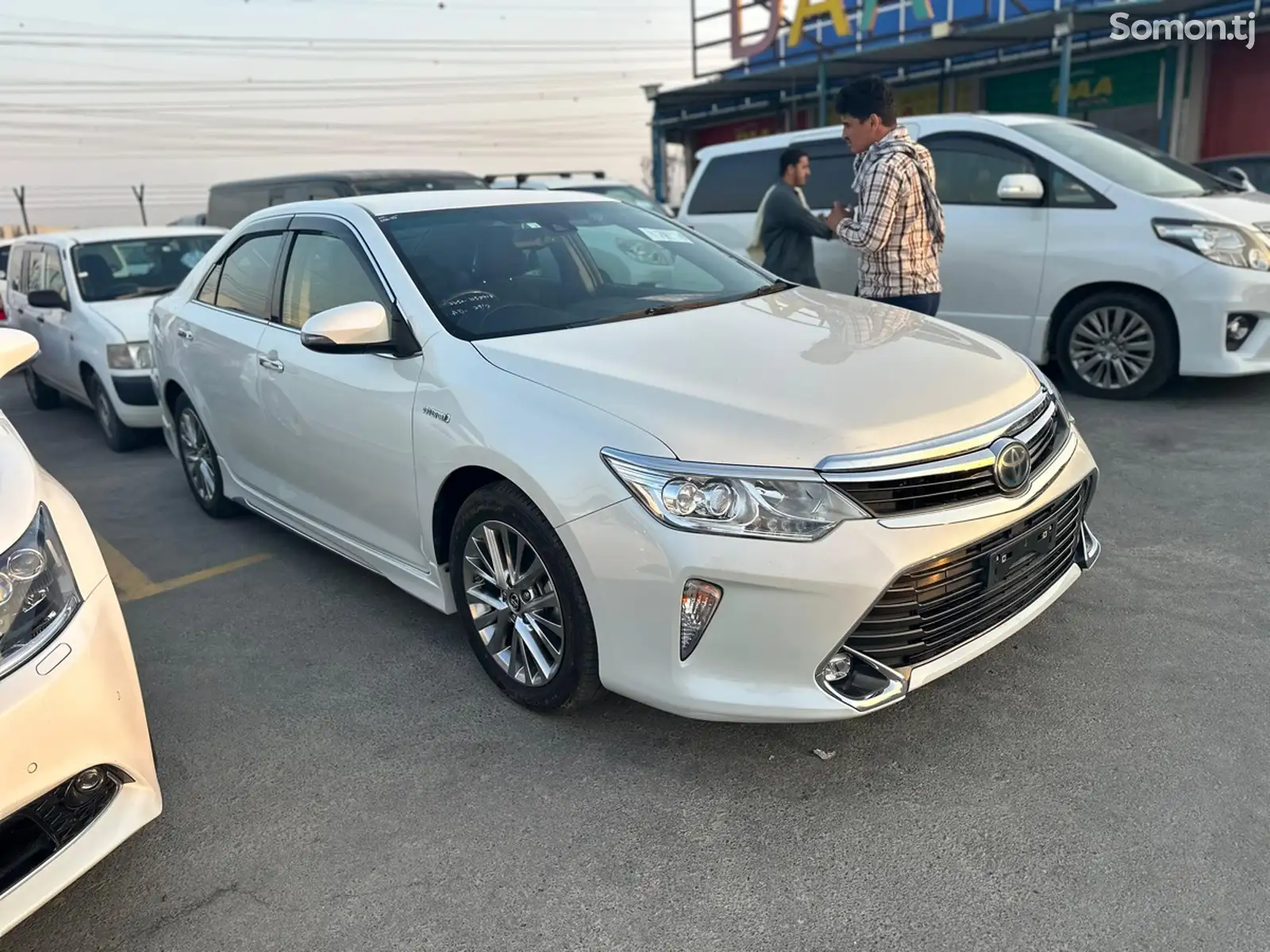 Toyota Camry, 2016-1