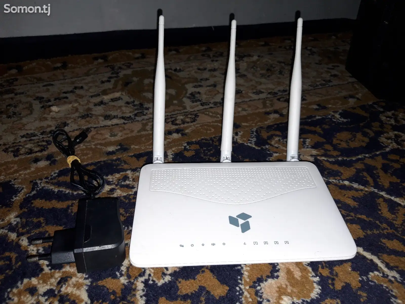 WiFi роутер SNR-1