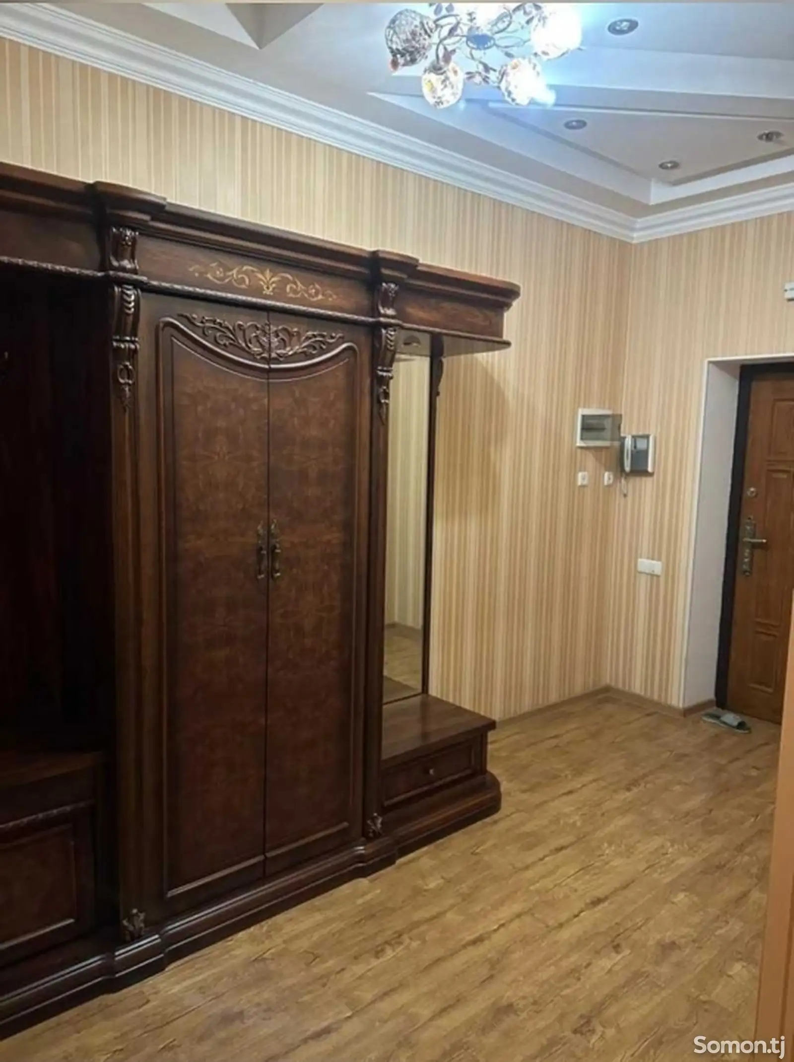 3-комн. квартира, 8 этаж, 100м², И.Сомони-1