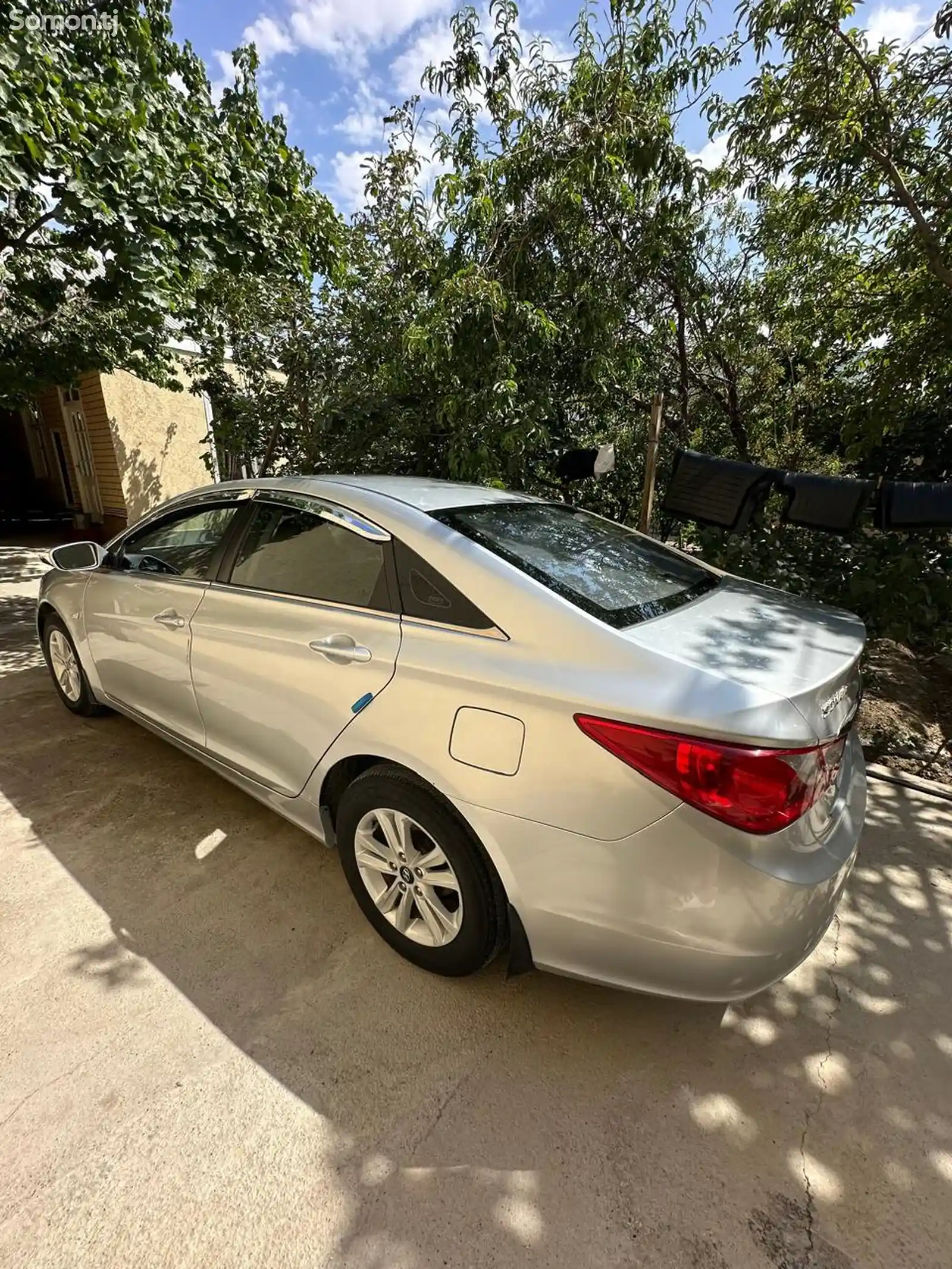 Hyundai Sonata, 2010-4