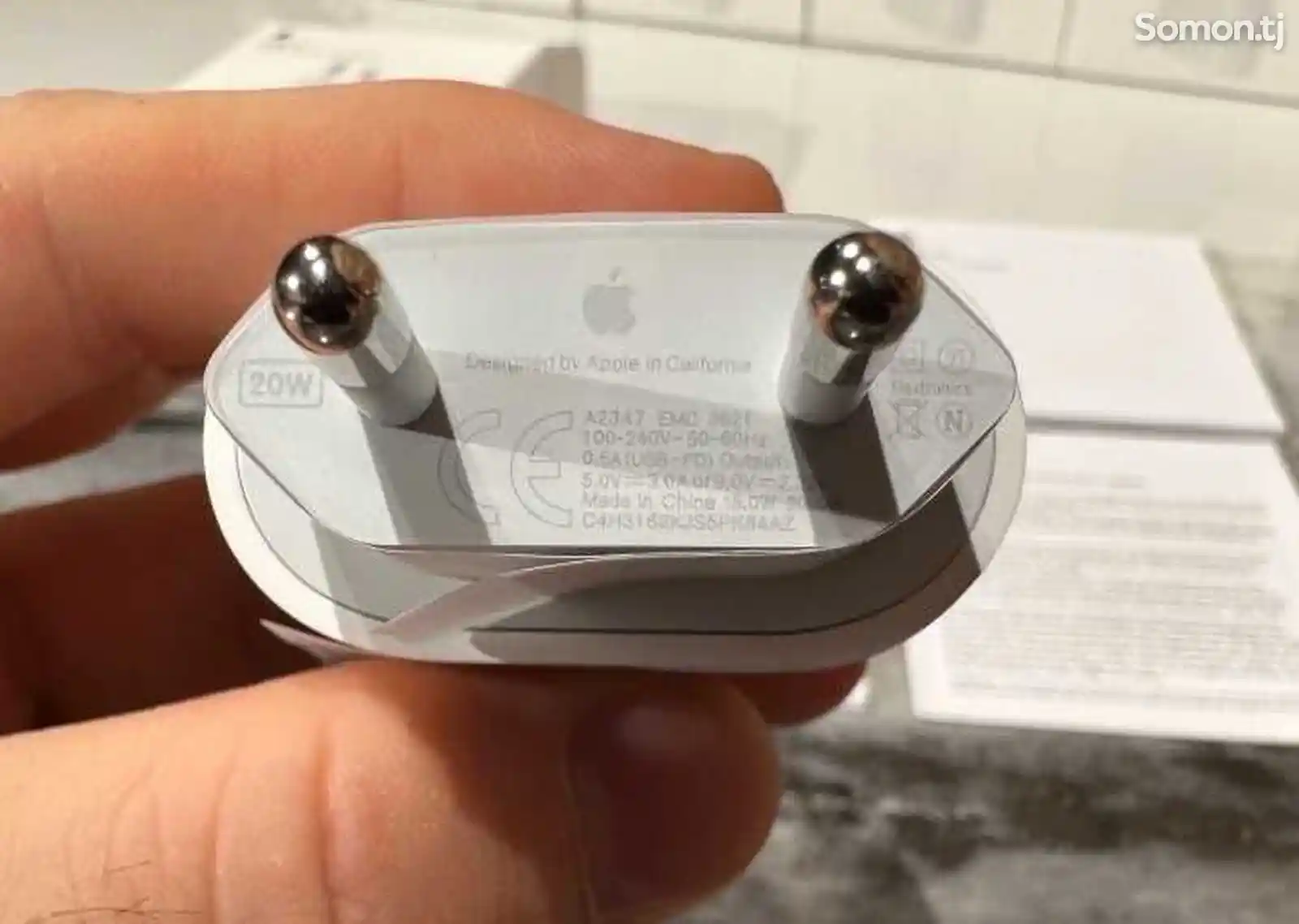 Зарядное устройство от Apple-11