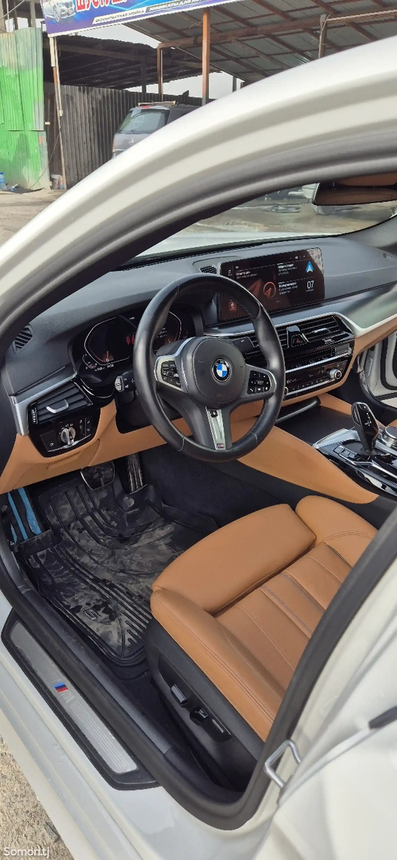 BMW 5 series, 2023-2