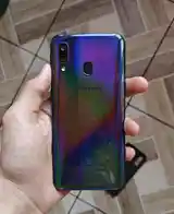 Samsung Galaxy А40-2