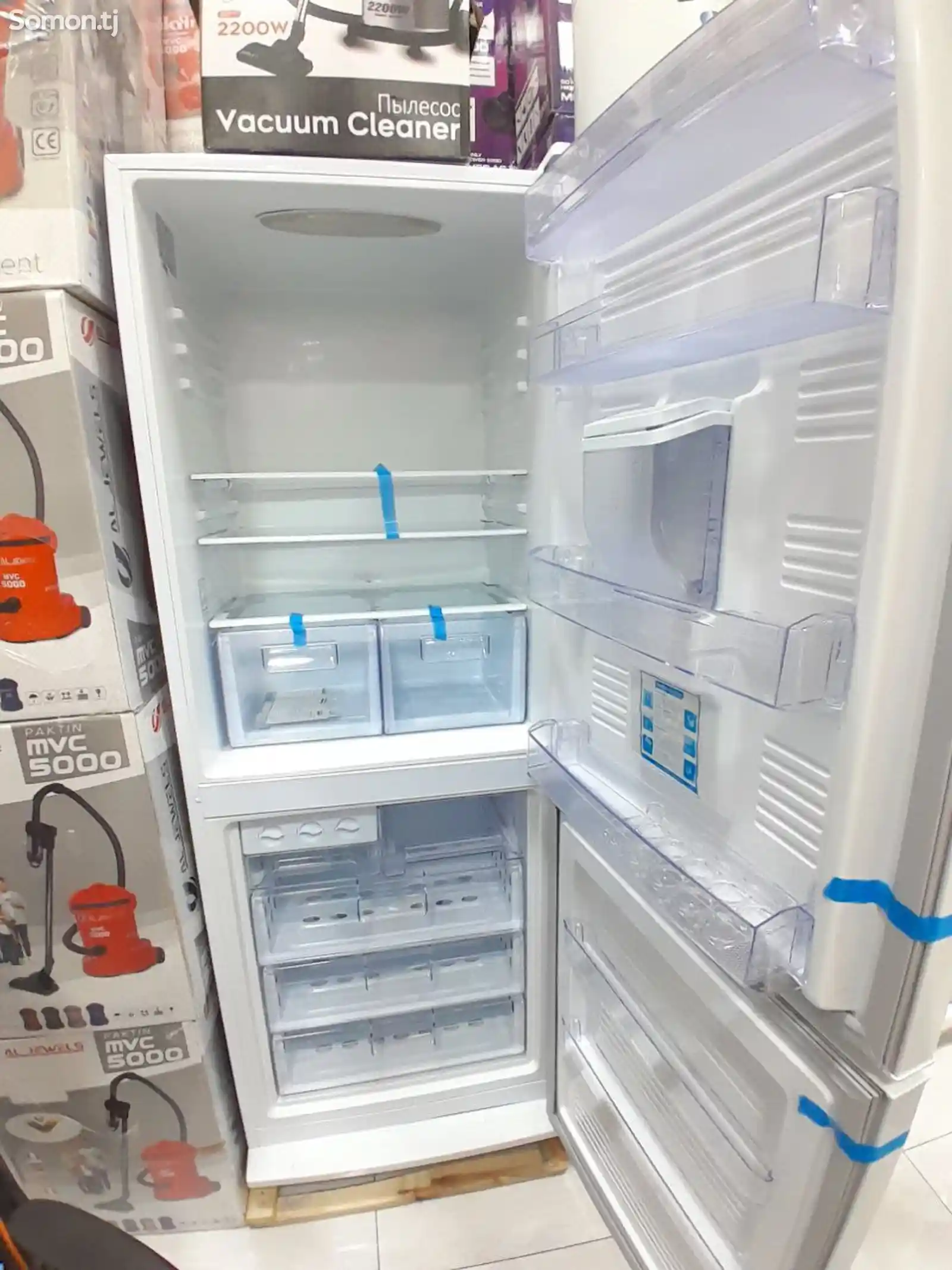 Холодильник FR-D824-2