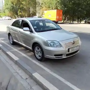 Toyota Avensis, 2003