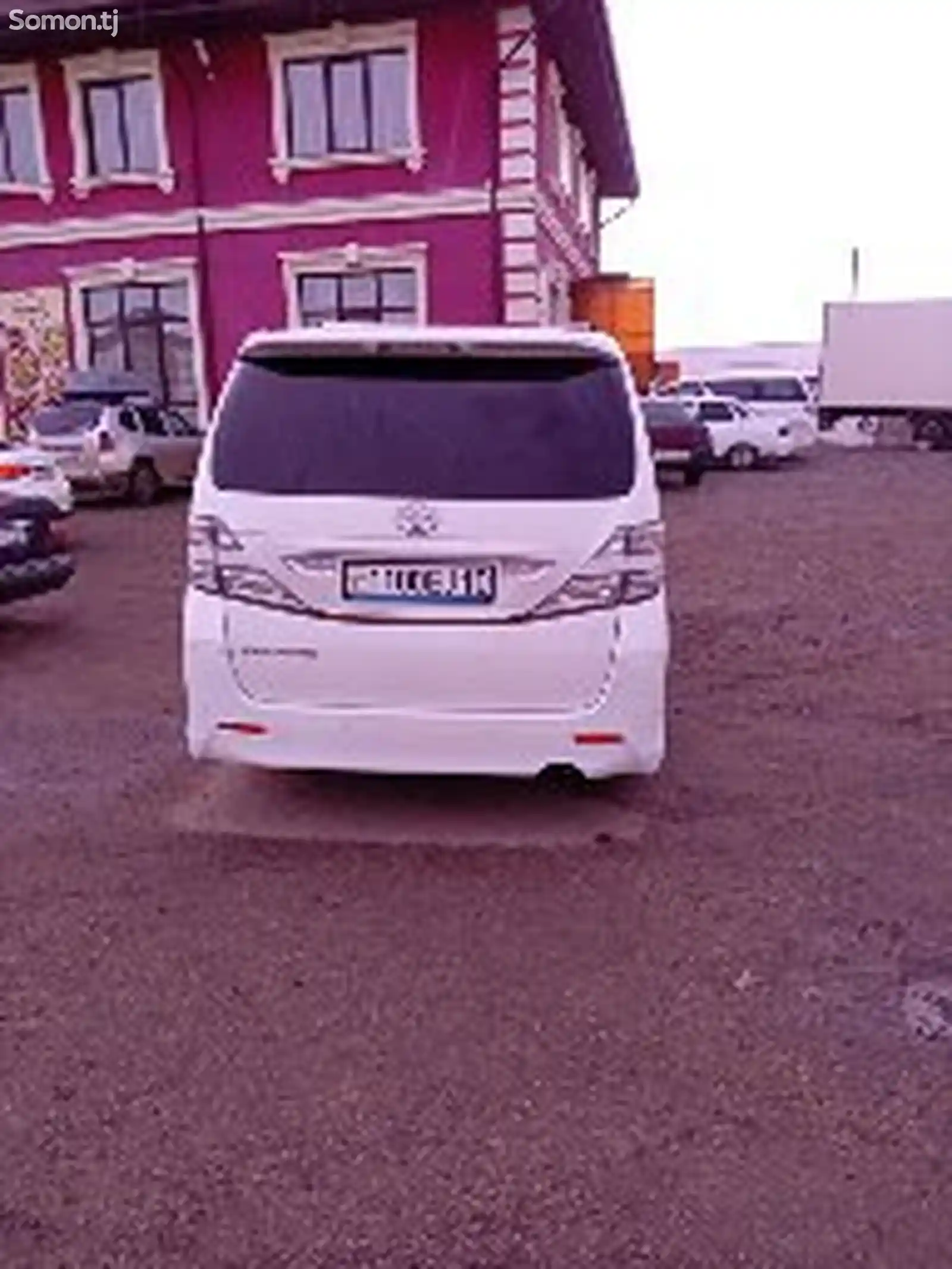 Toyota Vellfire, 2010-2