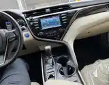 Toyota Camry, 2018-5