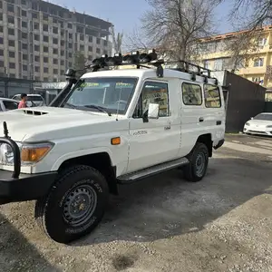 Toyota Land Cruiser, 2018