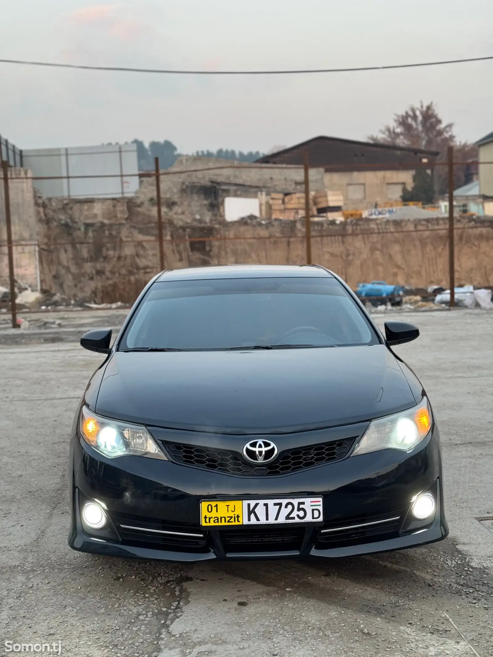 Toyota Camry, 2012-1