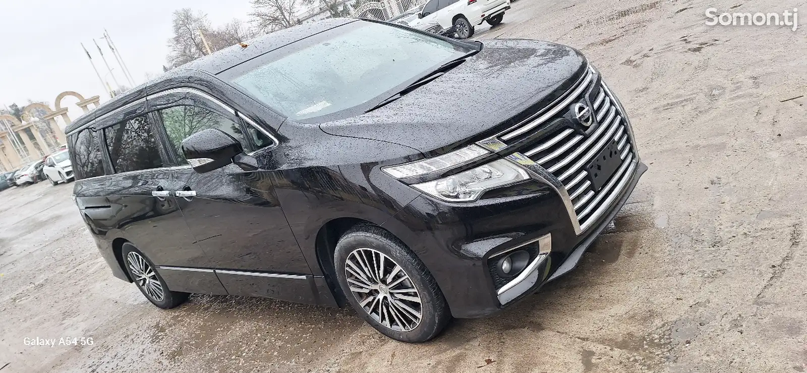 Nissan Elgrand, 2015-1