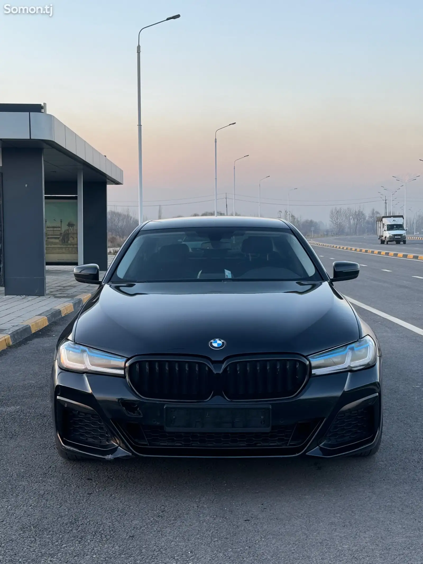 BMW 5 series, 2018-1