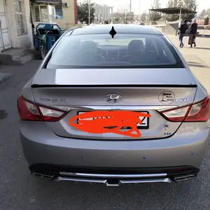 Hyundai Sonata, 2010