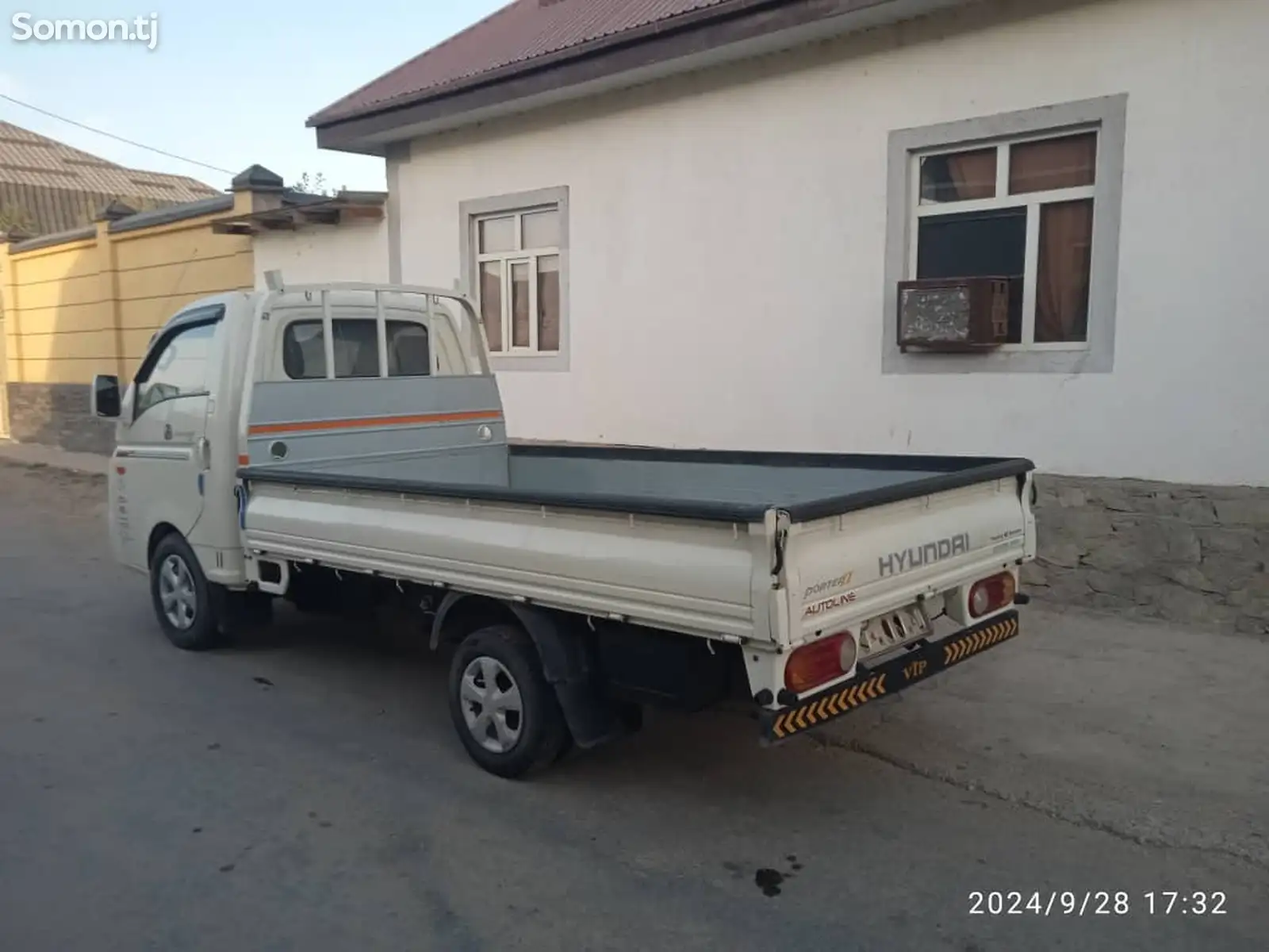 Бортовой автомобиль Hyundai Porter, 2015-5