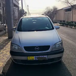 Opel Zafira, 2000